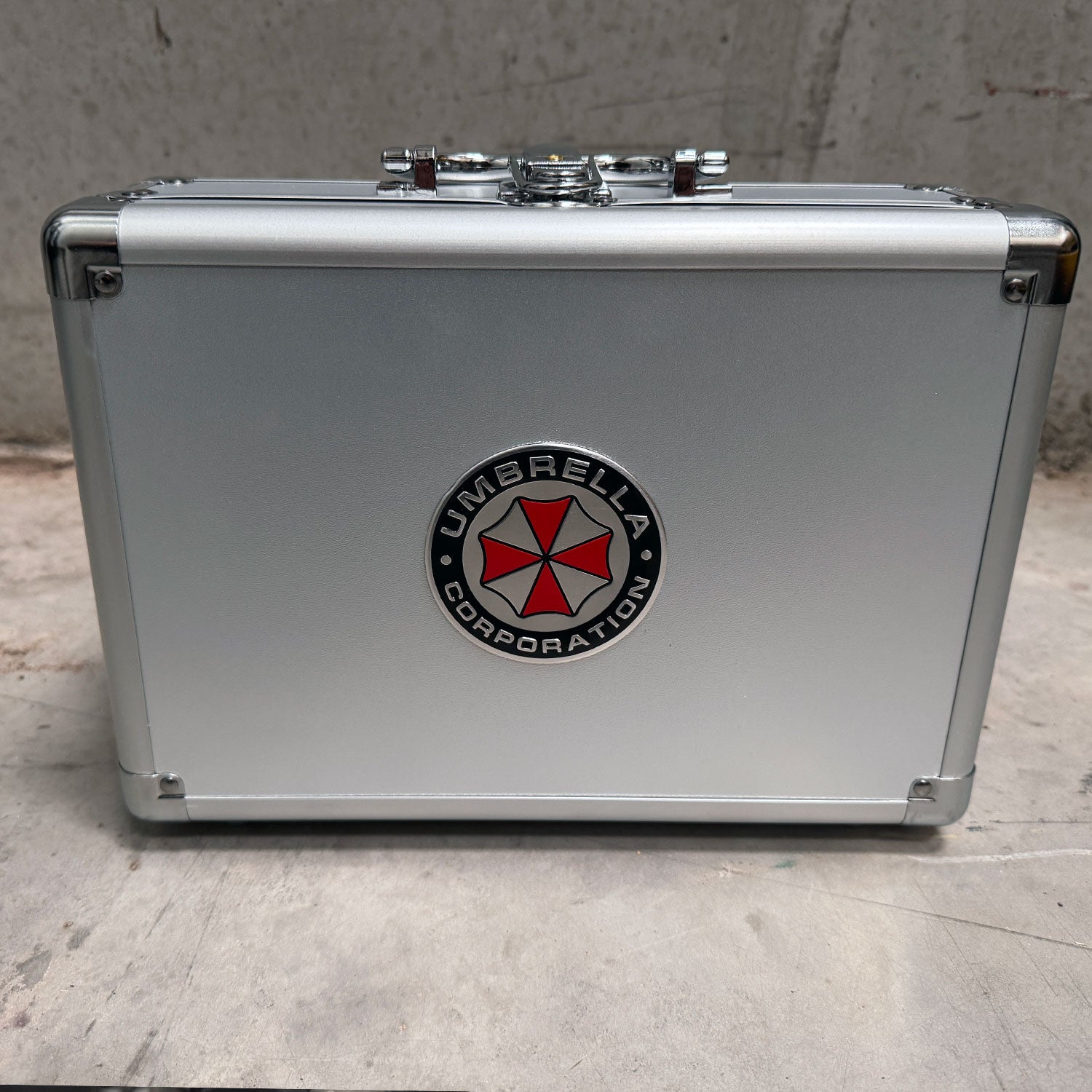 Resident Evil Umbrella Corp T-Virus Full Size Flight Case