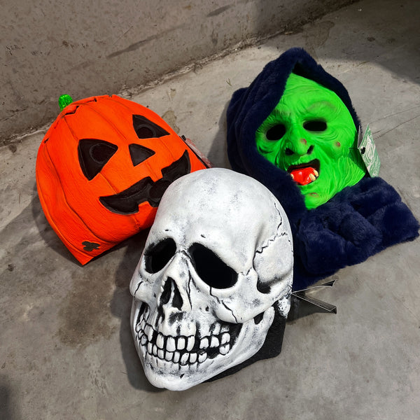 🎃 Halloween III: Season of the Witch Officially Licensed Silver Shamrock Masks Collection