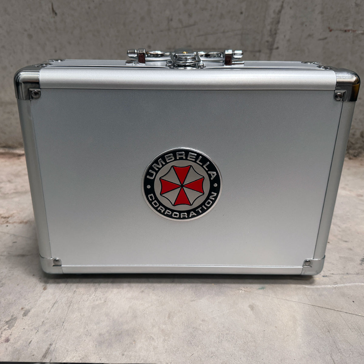 Resident Evil Umbrella Corp T-Virus Full Size Flight Case