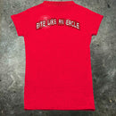 Das T-Shirt der Adler-Reißzahn-Karate-Frauen