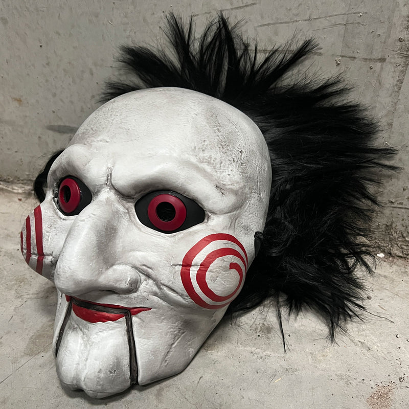 Billy marionetten såg inspirerad mask